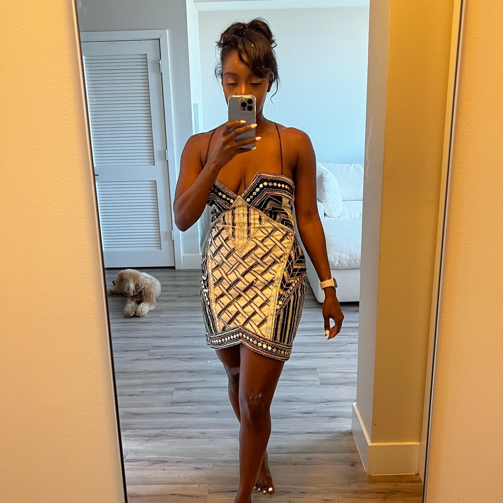 Lace up back structured Mini Dress - Picture 4 of 5